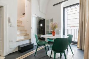 Posedenie v ubytovaní Casa SOELE