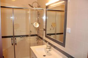 Bilik mandi di Casa Elias +15 gambar