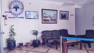 Istumisnurk majutusasutuses HOTEL TARIK Fnideq