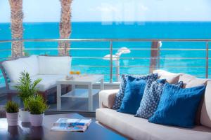 Gallery image of Coast Suite-Luxury Central Beach House in Hersonissos