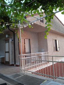 The building in which a panziókat is located