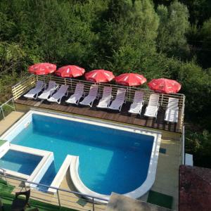 Πισίνα στο ή κοντά στο Guest House Shipkovo Hills