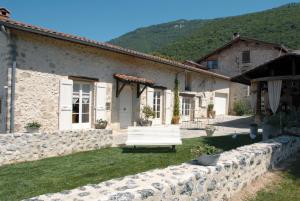 Foto dalla galleria di L'Estapade des Tourelons a Saint-Jean-en-Royans