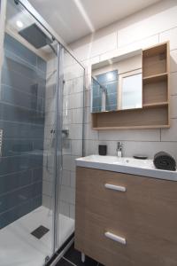 Ένα μπάνιο στο Appartement Opale Bourg d'Oisans +13 φωτογραφίες