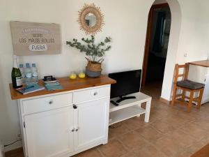 Fotografie z fotogalerie ubytování Ca la Marta apartamento con piscina y jardín a 150m de la playa v destinaci Arenal d'en Castell