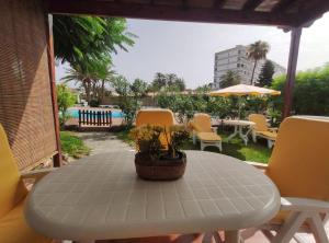 Zdjęcie z galerii obiektu lovely 2 bedroom bungalow with parking w mieście Maspalomas