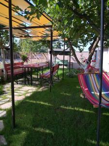 Imagen de la galería de Къща за гости Под ОРЕХА, en Pismenovo