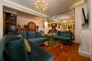 Posedenie v ubytovaní Grand Villa Roubana