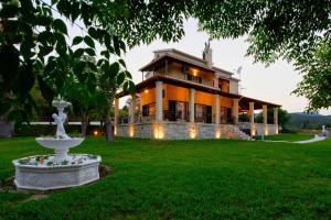 Vonkajšia záhrada v ubytovaní Grand Villa Roubana