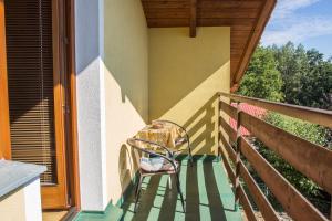 Balkón nebo terasa v ubytování Apartmány Pod Lesem