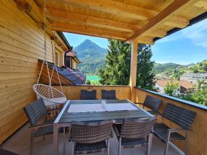 Widok na góry z tego aparthotelu