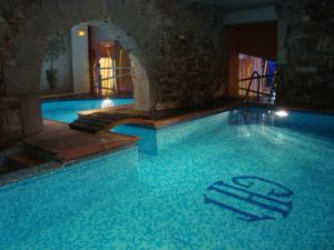 Bazén v ubytování Grand Hotel des Terreaux nebo v jeho okolí