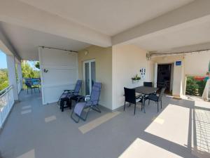 Balkón nebo terasa v ubytování Rab - Apartman Matea