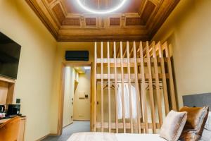 ETNEA Suite 270的电视和/或娱乐中心