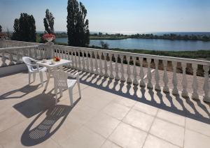 Gallery image of PANORAMA BRIZ in Karolino-Buhaz