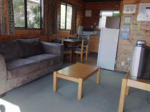 Kuchyň nebo kuchyňský kout v ubytování Ossies Motels and Chalets