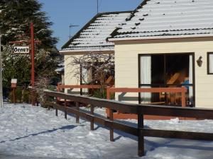 Ossies Motels and Chalets v zimě