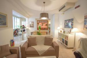 Area soggiorno di Casa Portofino Rooms&Breakfast