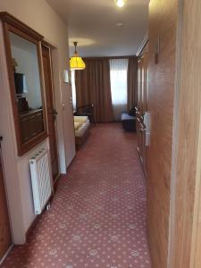 Voodi või voodid majutusasutuse Hotel Kroneck toas