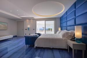 Gallery image of Grotta Palazzese Beach Hotel in Polignano a Mare