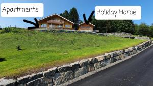Fotografie z fotogalerie ubytování Kvernesfjorden Apartments v destinaci Averoy
