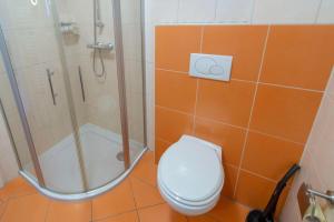Ein Badezimmer in der Unterkunft Ferienwohnung Ambiente