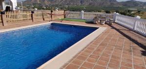 Swimmingpoolen hos eller tæt på Villa Tierra Roja