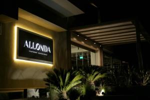 Certifikát, ocenenie alebo iný dokument vystavený v ubytovaní Allonda Seafront Experience