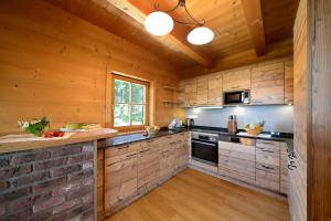 Dapur atau dapur kecil di MoselebauerAlm
