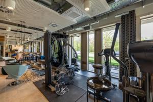 Fitness centrum a/nebo fitness zařízení v ubytování MASEVEN München Messe Trudering