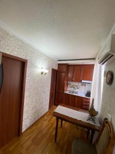 Kuchyň nebo kuchyňský kout v ubytování Guest House Imereti