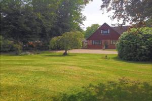 Gallery image of Ashwood Holiday Cottage. in Ashford