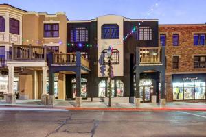 Gallery image of Town Lift 2C on Main Street in Park City