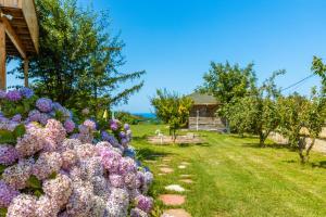 Afbeelding uit fotogalerij van Agva Teras Garden Hotel & Bungalow in Agva