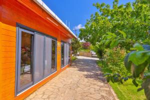 Afbeelding uit fotogalerij van Agva Teras Garden Hotel & Bungalow in Agva +99 foto's