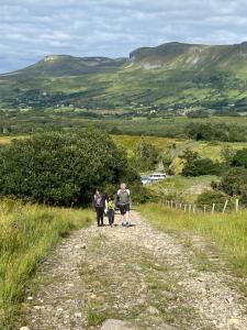 Zdjęcie z galerii obiektu Five Glens Inn w mieście Manorhamilton