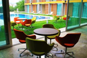 Bazén v ubytování Zeytin Bahcesi Hotel nebo v jeho okolí