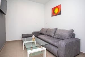 Ruang duduk di Apartment Iva