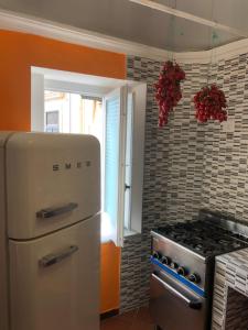 Η κουζίνα ή μικρή κουζίνα στο H Hostel Friendly Accommodation