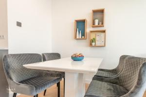 Posedenie v ubytovaní Amora Homes Imperial suite with Basilika and Castle View NEED RESERVATION FOR FREE PARKING