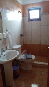 Koupelna v ubytování Tasos Rooms