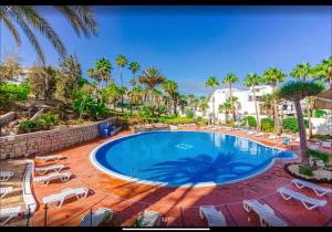 The swimming pool at or close to Las Americas Ocean View El Dorado