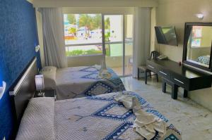 Μια τηλεόραση ή/και κέντρο ψυχαγωγίας στο Ocean view Aquamarina