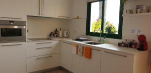 Kuchnia lub aneks kuchenny w obiekcie Bungalow La Datura