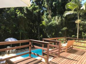 Pemandangan kolam renang di Pousada Casa da Montanha atau berdekatan