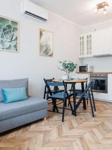 Posezení v ubytování Baszta Jacek AON Apartament Gdańsk
