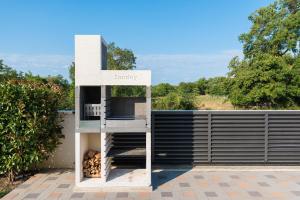 Fotografie z fotogalerie ubytování Villa Petra s bazenom, roštiljem i parkingom v destinaci Zadar
