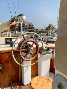 Fotografie z fotogalerie ubytování Port Deauville Yacht vintage v destinaci Deauville + 38 fotografií