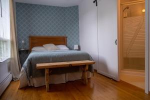 Postel nebo postele na pokoji v ubytování Au coq du bonheur