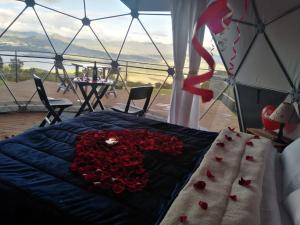 Ein Balkon oder eine Terrasse in der Unterkunft Glamping hermoso amanecer